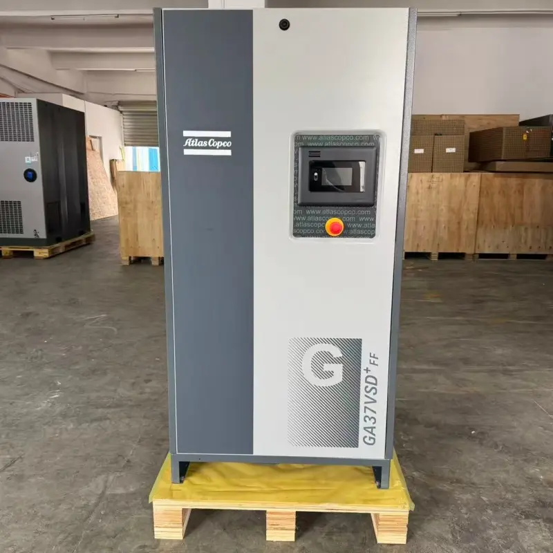 Vijačni zračni kompresor z vbrizgavanjem olja Atlas Copco GA37 VSD+ FF 37kW 50HP za industrijo